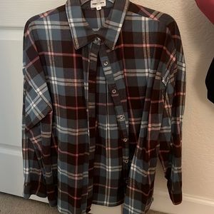 Superdown flora button up top